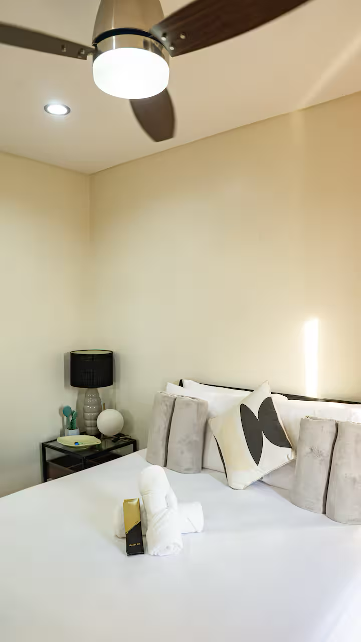 Ylli Waves Villa — couple room