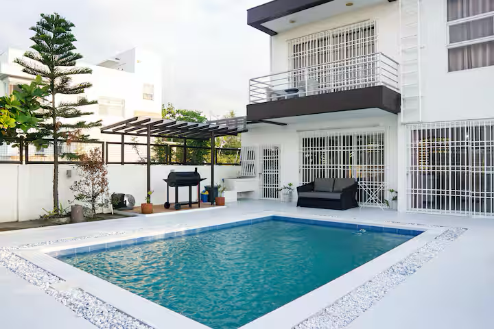 Ylli Waves Villa — private swimming pool