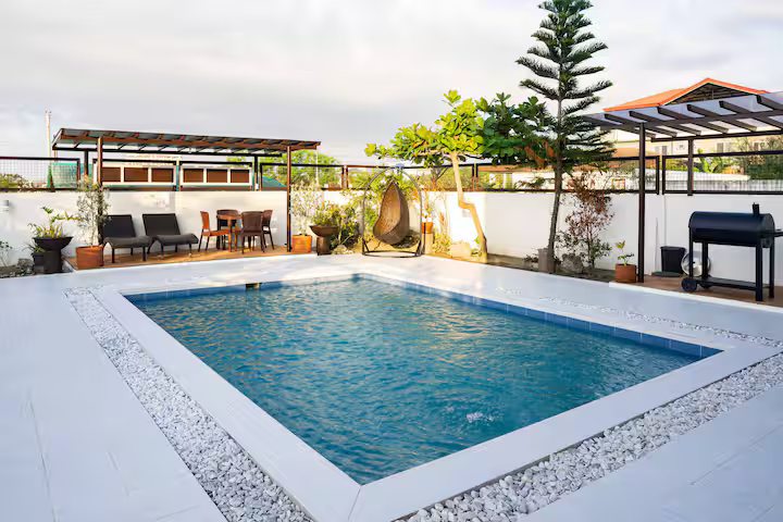 Ylli Waves Villa — private swimming pool